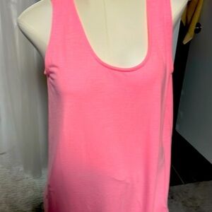 nwt Pink round neckline , asymmetrical, hemline tunic spandex rayon tank top
